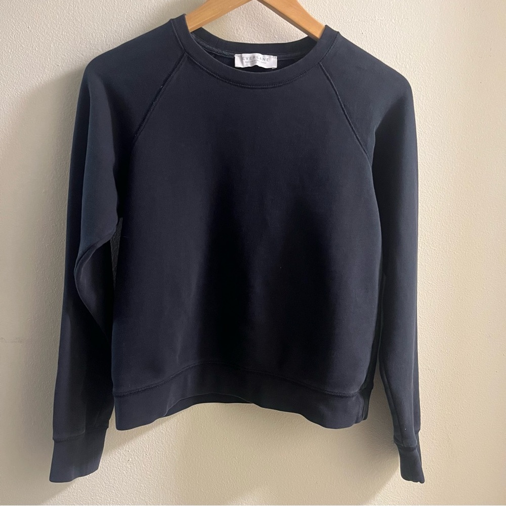 Everlane black crew neck